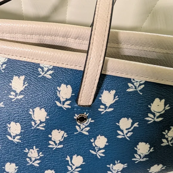 Coach Badlands Floral (Blue/White) Zip Tote Handbag - Picture 12 of 15